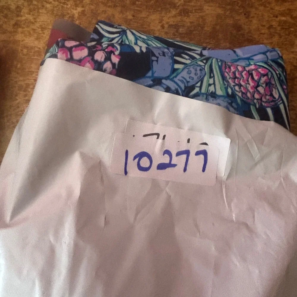 Vineyard Vines Swim Trunks Mens 2XL Blue Turtle Pineapple Tropical Board Shorts